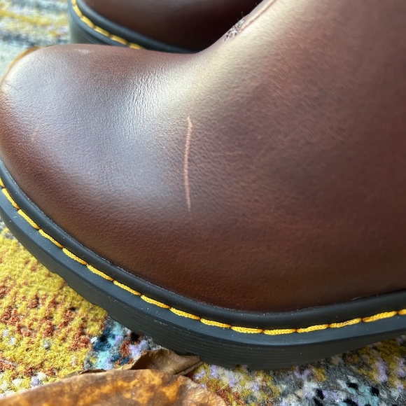 Dr. Martens Spence Pull Up Leather Heel Chelsea Boots in Dark Brown Size 7 - Picture 14 of 15